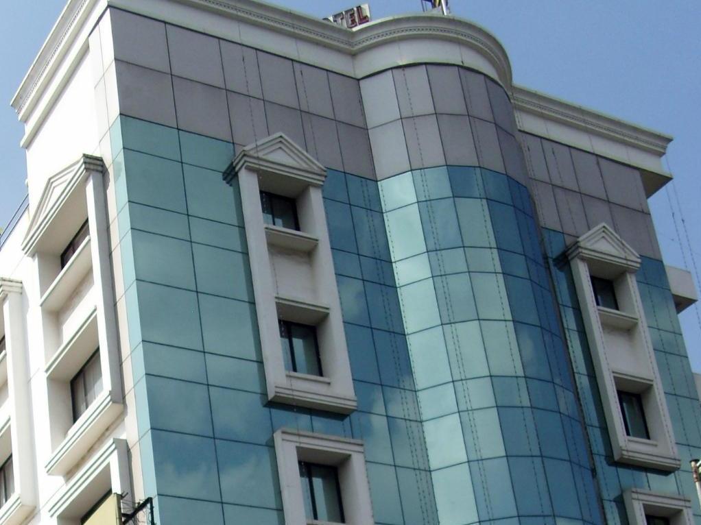 Hotel Chariot Chennai Dış mekan fotoğraf